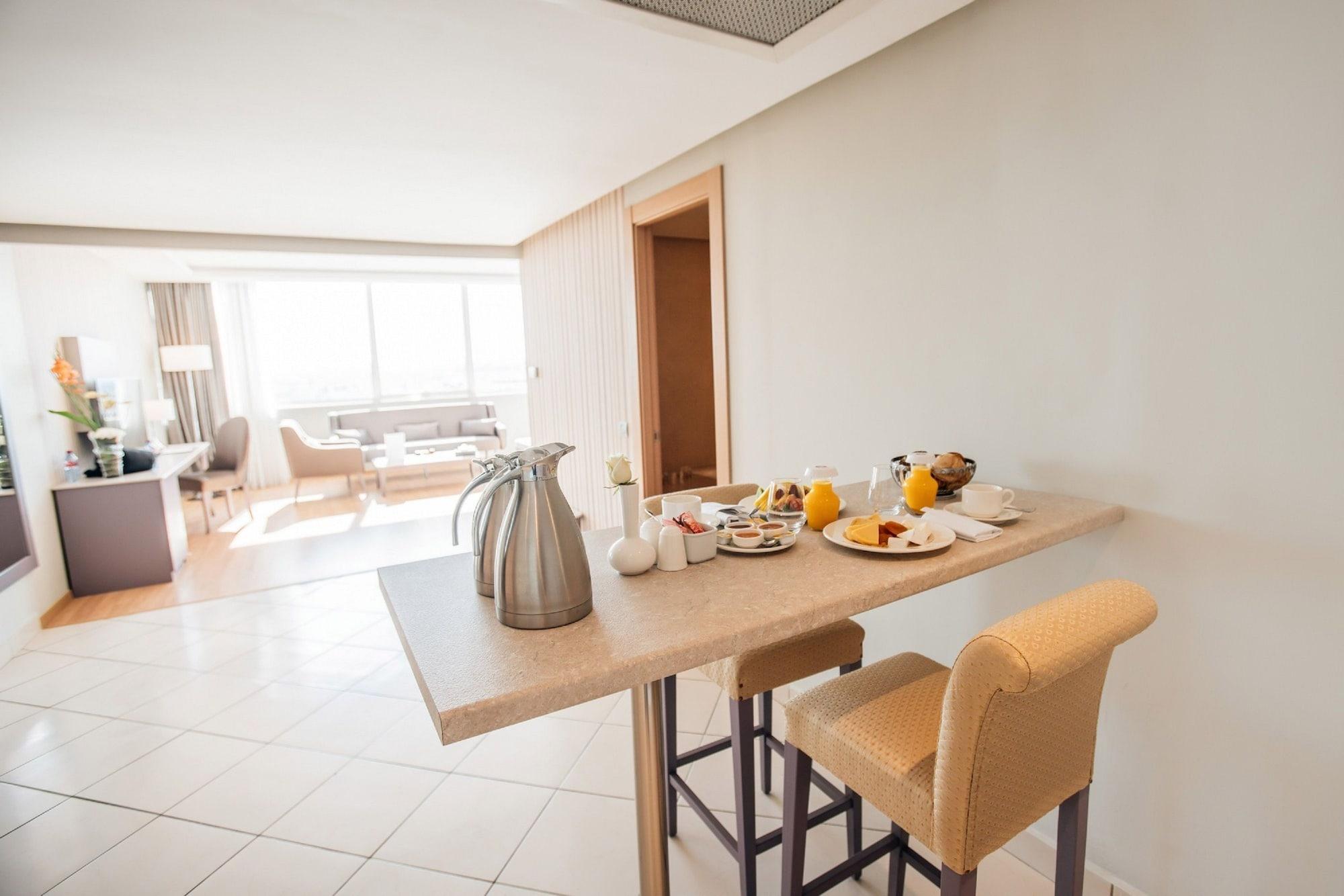 Mogador Marina Hotel Казабланка Екстериор снимка